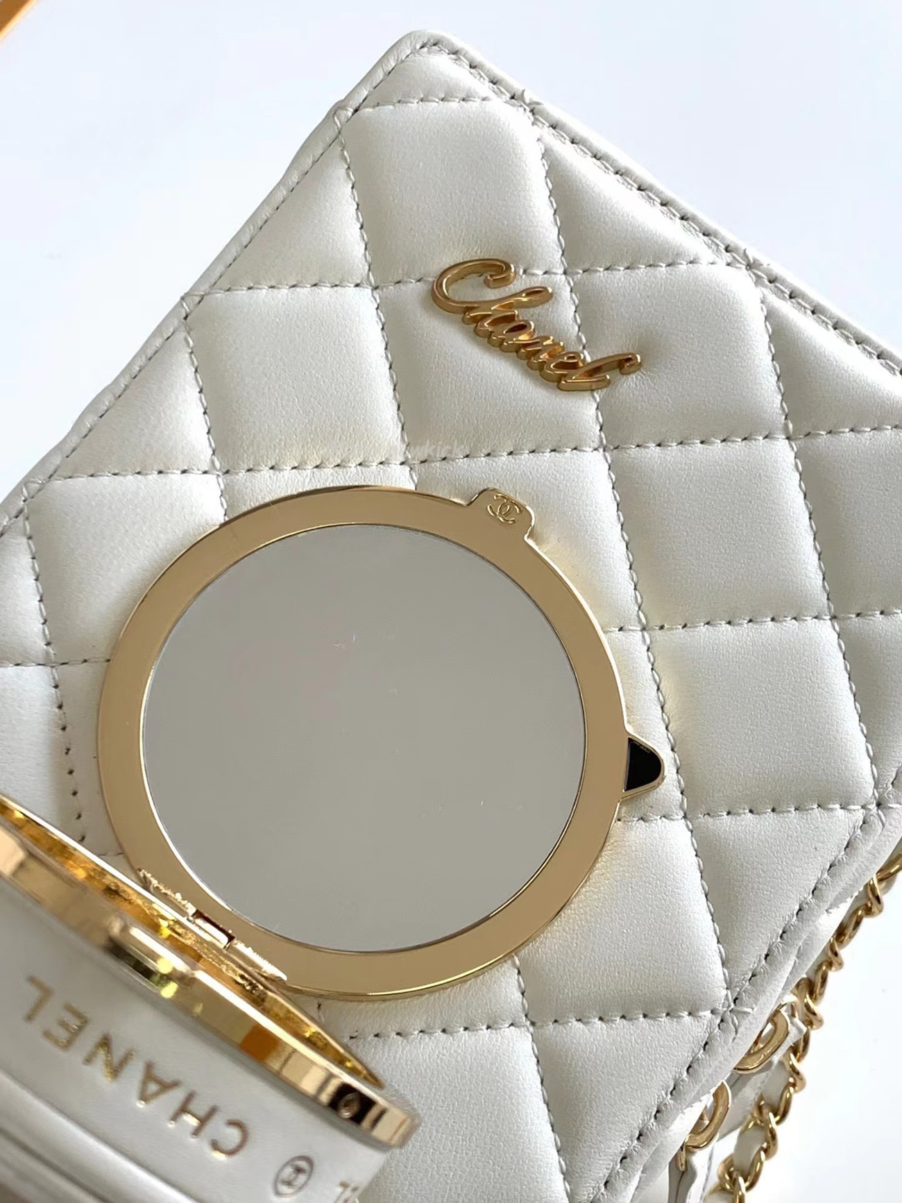 Chanel Camera Bag Lambskin White As4817 B16255 10601 (9) - newkick.app